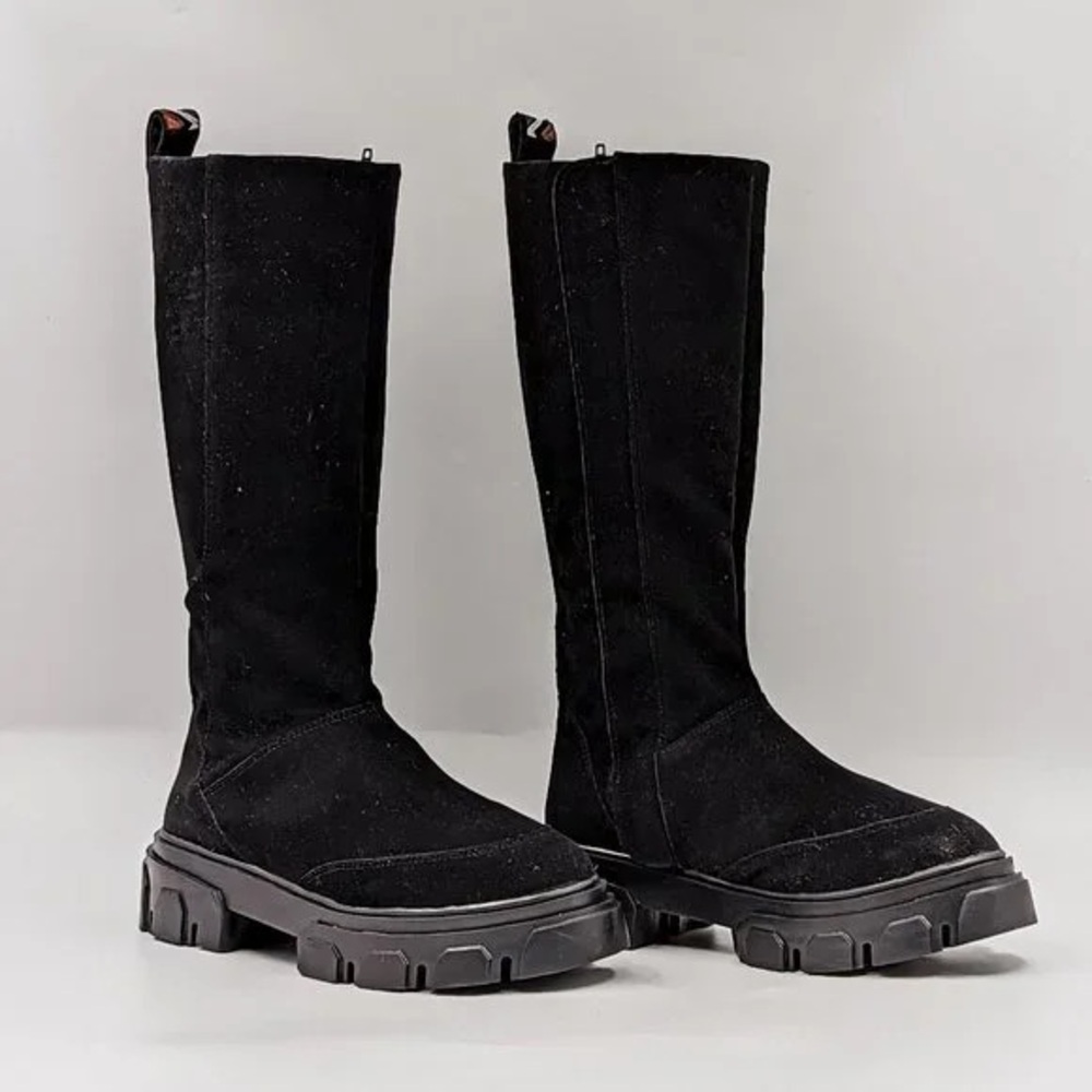 FarmRio Knee High Faux Suede Lug Boots